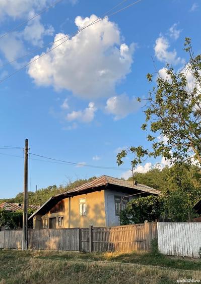 Casă cu 2 camere cu Teren 2595 Mp în Negrilești