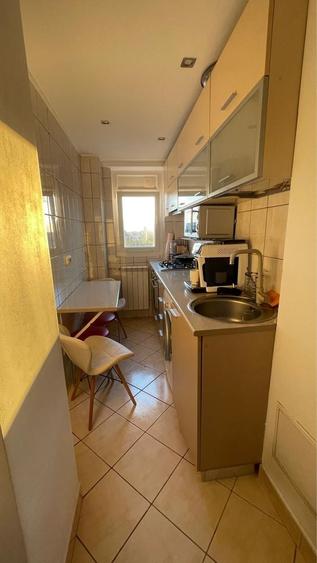 Apartament cu 2 camere decomandat în Drumul Taberei