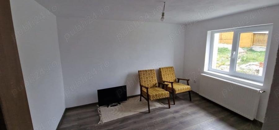 Casă cu 4 camere în Ocnele Mari