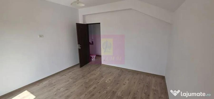 Vila cu 4 camere de vanzare in Brebu - Brebu (Prahova) - 13