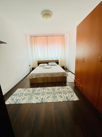 Apartament cu 3 camere decomandat în Apărătorii Patriei