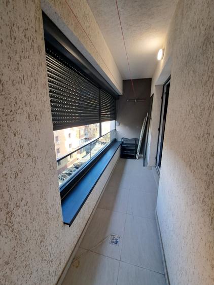Apartament cu 2 camere decomandat în Roșu — fotografia 3