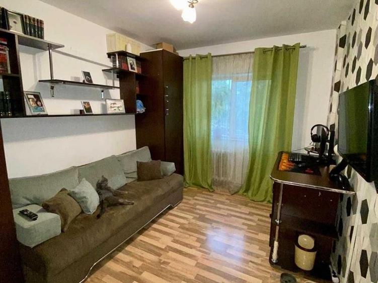Apartament cu 3 camere decomandat, mobilat în 1 Mai