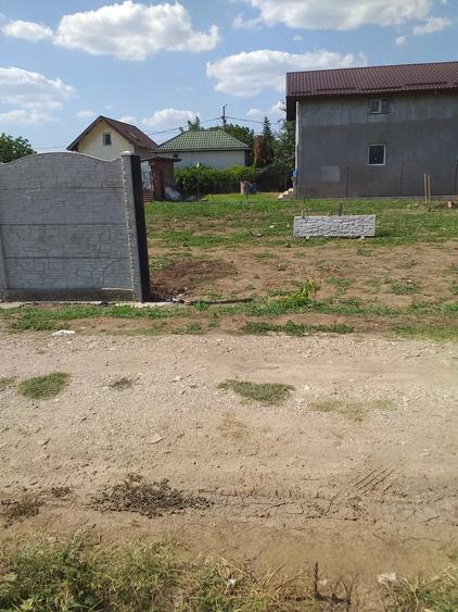 Teren de vanzare in Petrachioaia - Surlari - 2