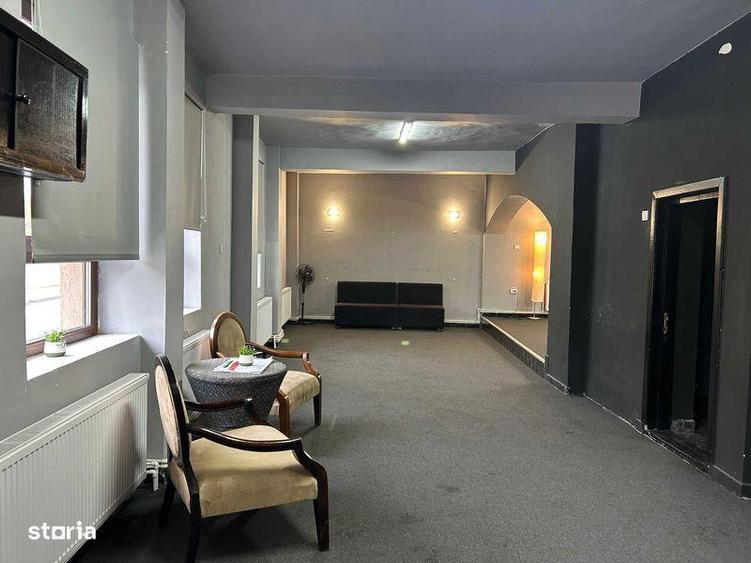 Casă cu 4 camere cu Teren 150 Mp în Central