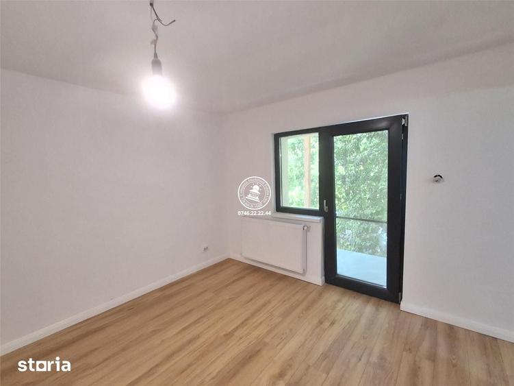 Casă cu 6 camere cu Teren 500 Mp în Păcurari