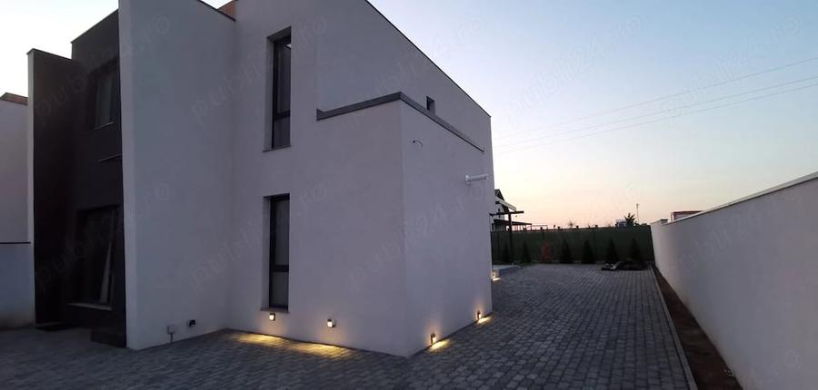 Casă cu 5 camere cu Teren 280 Mp în Giarmata