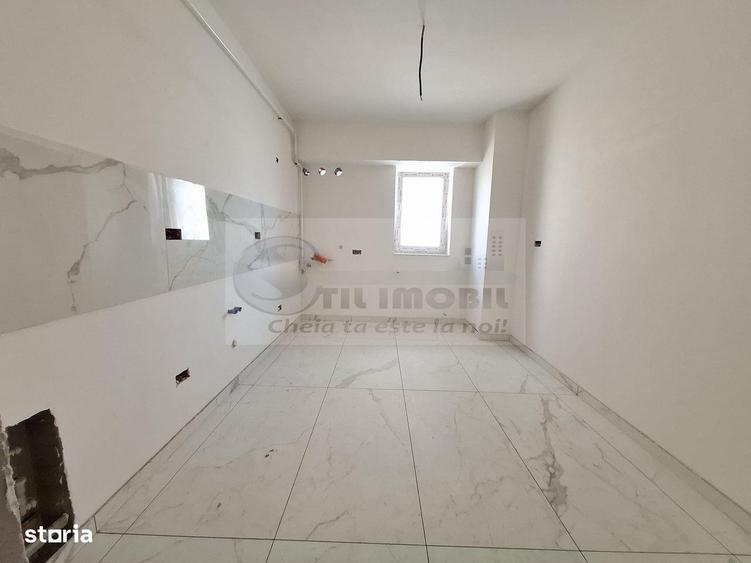 Apartament cu 2 camere decomandat în Galata