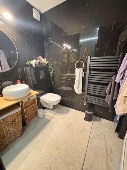 Apartament cu 2 camere decomandat în Florești