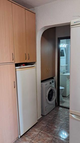 Apartament cu 2 camere decomandat în Broșteni