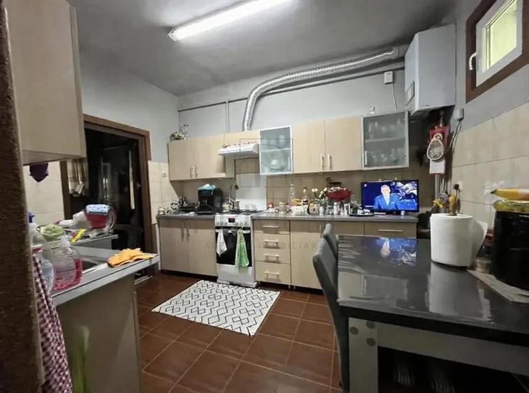 Apartament cu 4 camere semidecomandat, mobilat în Iosefin