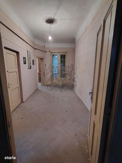 Apartament cu 3 camere în Dorobanți