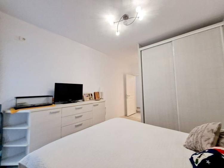 Apartament cu 3 camere decomandat, mobilat în Tomis Plus