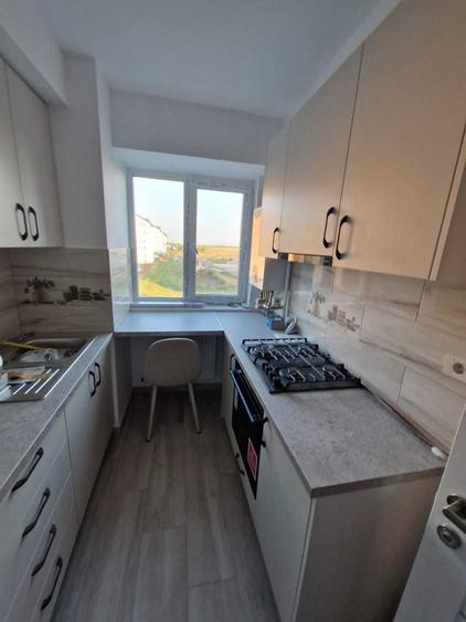 Apartament cu 2 camere decomandat în Exterior Vest