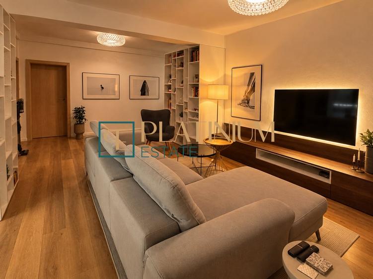 Apartament cu 3 camere semidecomandat, mobilat în Dumbrăvița