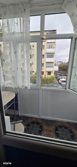 Apartament cu 3 camere în Micro 5