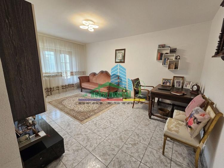 Apartament cu 3 camere decomandat în Ultracentral