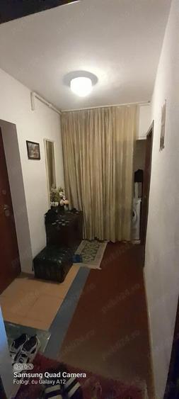 Apartament cu 2 camere semidecomandat în Turnișor