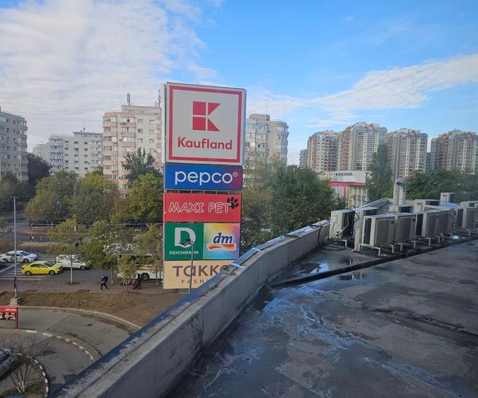 Apartament cu 2 camere semidecomandat în Mihai Bravu