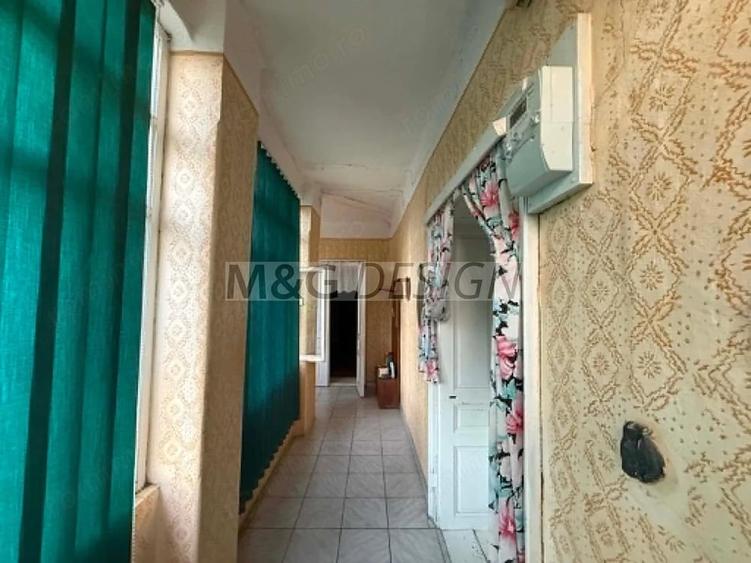 Casă cu 5 camere cu Teren 1560 Mp în Seceani