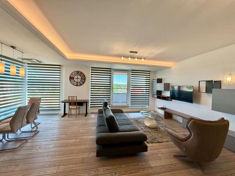 Apartament cu 3 camere în Iancu Nicolae
