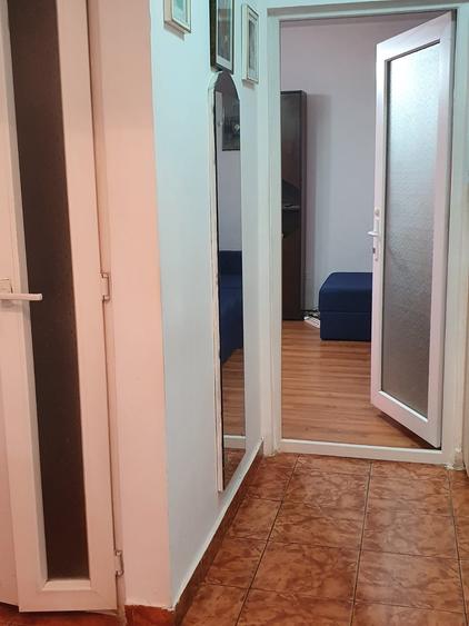 Apartament cu 2 camere decomandat în CET