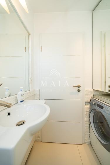 Apartament cu 3 camere decomandat în Sub Arini