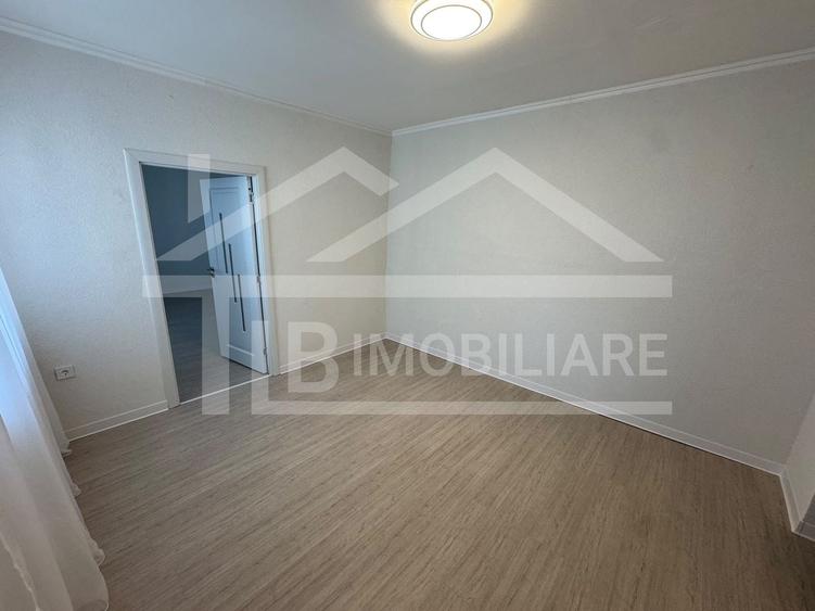 Casă individuală cu 4 camere cu Canalizare în Semicentral