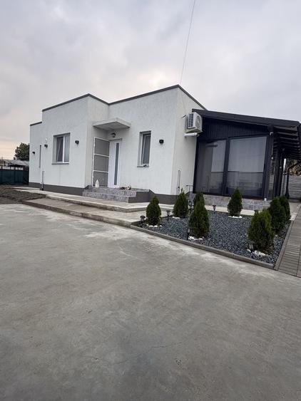 Casă cu 3 camere în Schela
