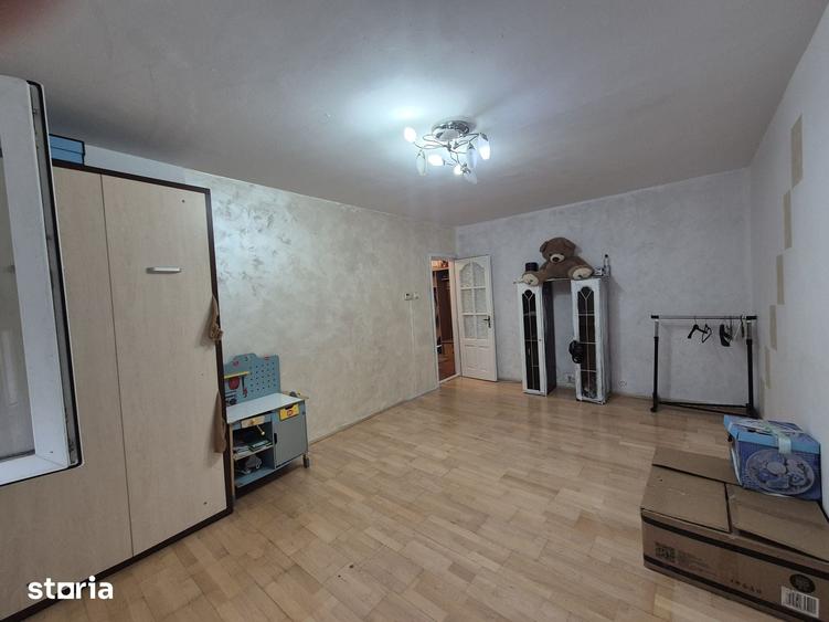 Apartament cu 2 camere decomandat în Mioriței
