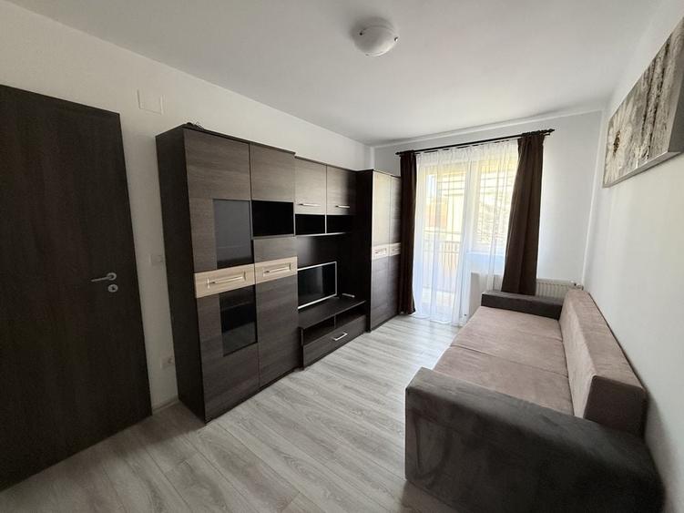 Apartament cu 2 camere decomandat în Lipovei