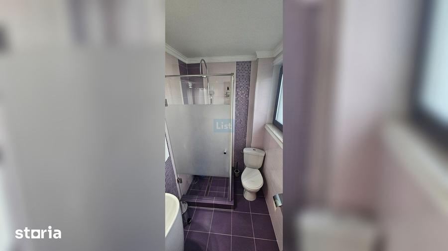 Casă cu 5 camere cu Teren 2400 Mp în Central