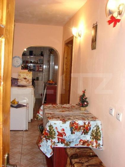 Casă individuală cu 3 camere cu Canalizare în Exterior Vest