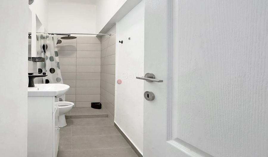Apartament cu 4 camere decomandat în Ultracentral