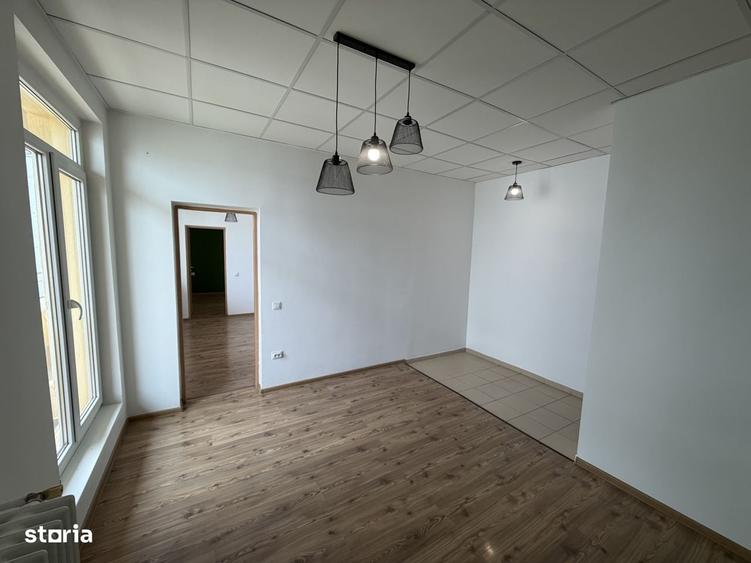 Calea Victoriei, apt. 3 camere, renovat,etaj 8, balcon, bloc solid - 2