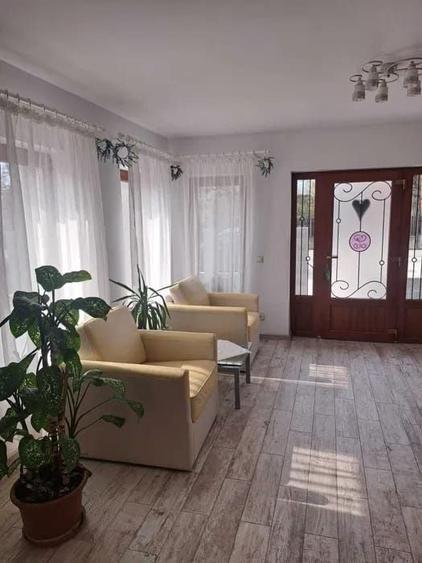 Casă cu 4 camere în Lunca Apei
