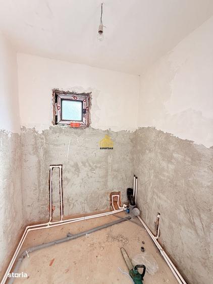 Casă cu 4 camere cu Teren 250 Mp în Clinceni