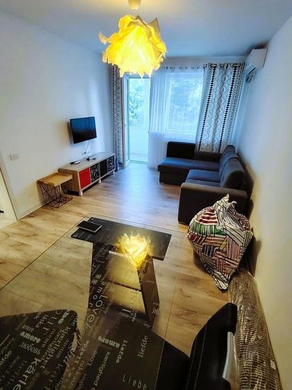 Apartament cu 2 camere decomandat în Berceni