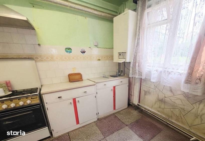 Apartament cu 3 camere decomandat în Scriitorilor