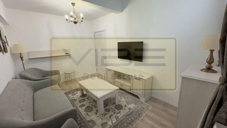 Apartament cu 2 camere decomandat, mobilat în Central