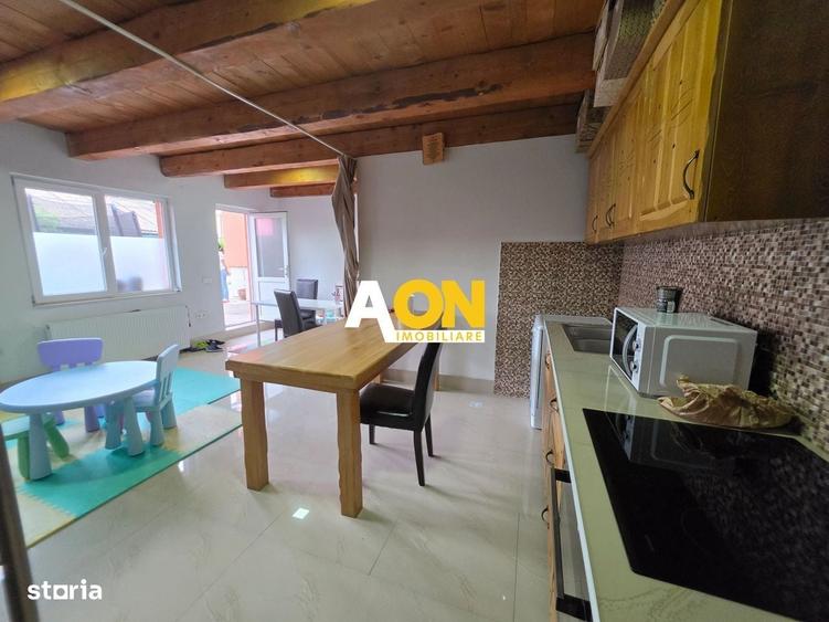 Casă cu 4 camere în Vinerea