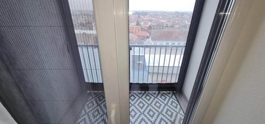 Apartament cu 3 camere nedecomandat în Central