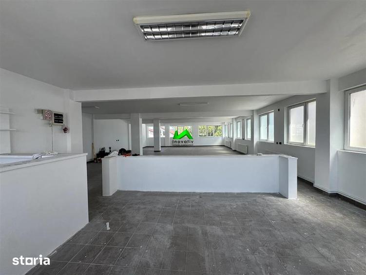 Spațiu comercial, de 200 mp, în Terezian