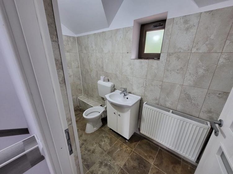 Casă cu 4 camere în Ultracentral