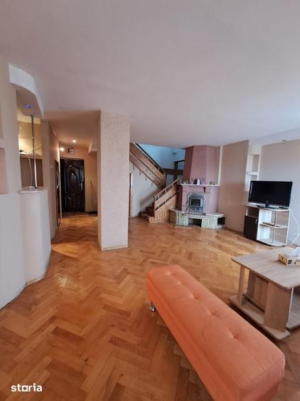 Apartament cu 4 camere în Ultracentral