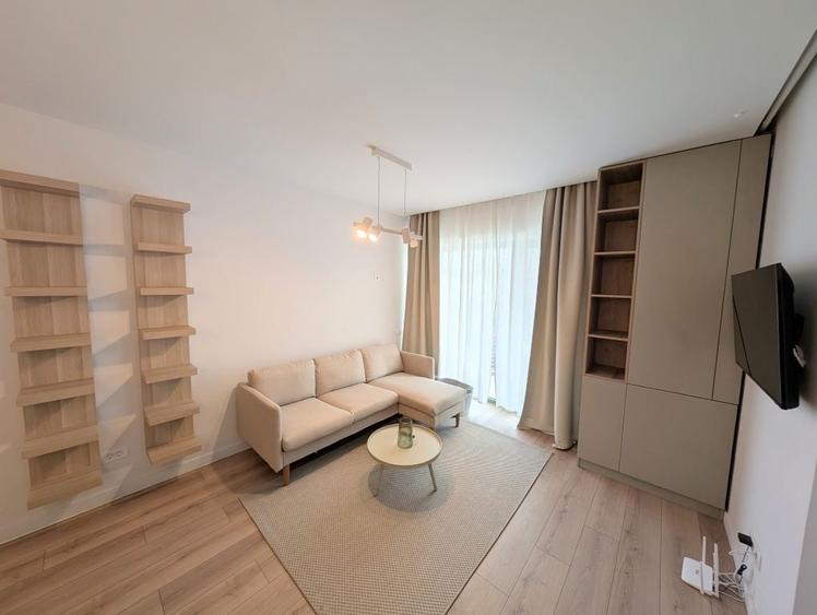 Apartament cu 3 camere semidecomandat în Terezian