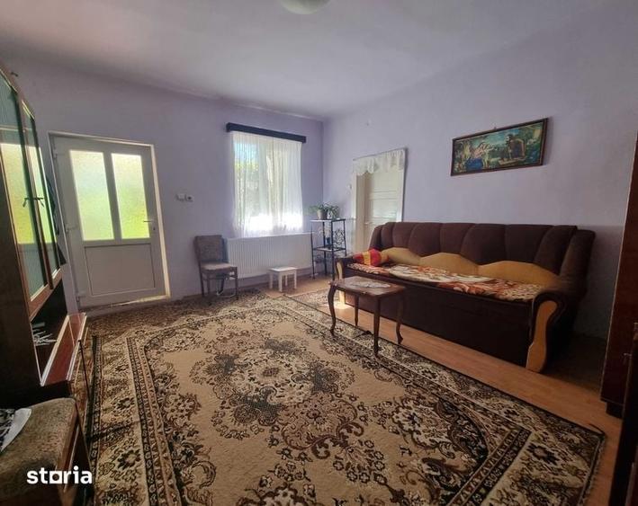 Casă cu 4 camere cu Teren 130 Mp în Central
