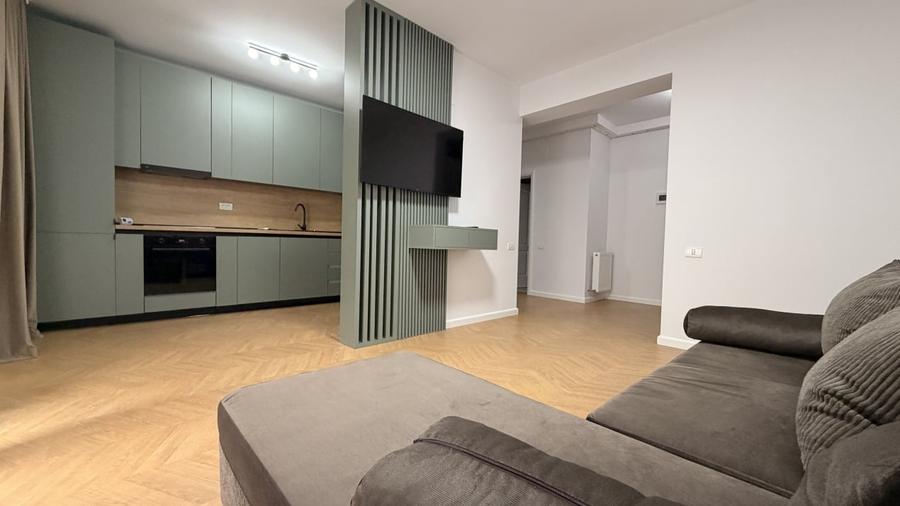 Apartament cu 2 camere semidecomandat, mobilat în City Park Mall