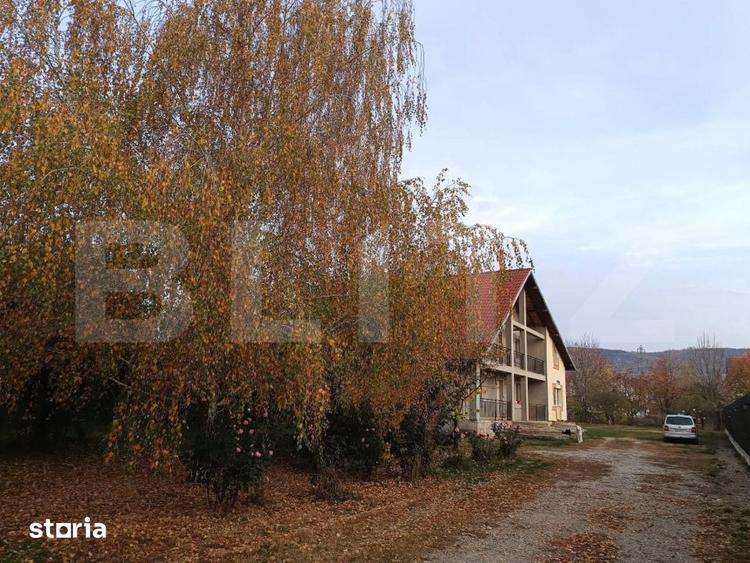 Casă cu 3 camere cu Teren 1300 Mp în Aninoasa