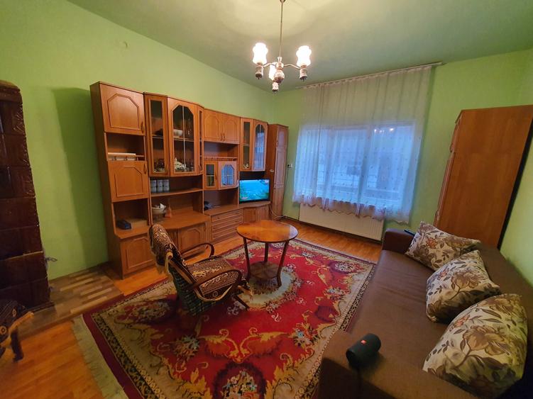 Casă cu 4 camere în Scărișoara
